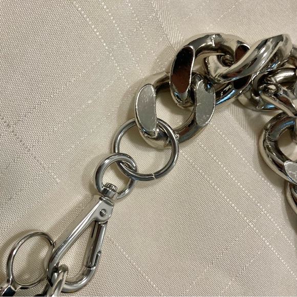 KARA small should bag / wrist clutch, black - Picture 3 of 7